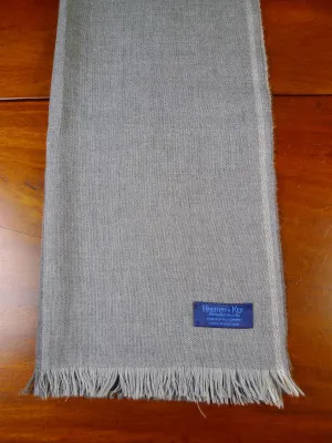 24/0341 immaculate hilditch & key large grey lightweight cashmere mix scarf