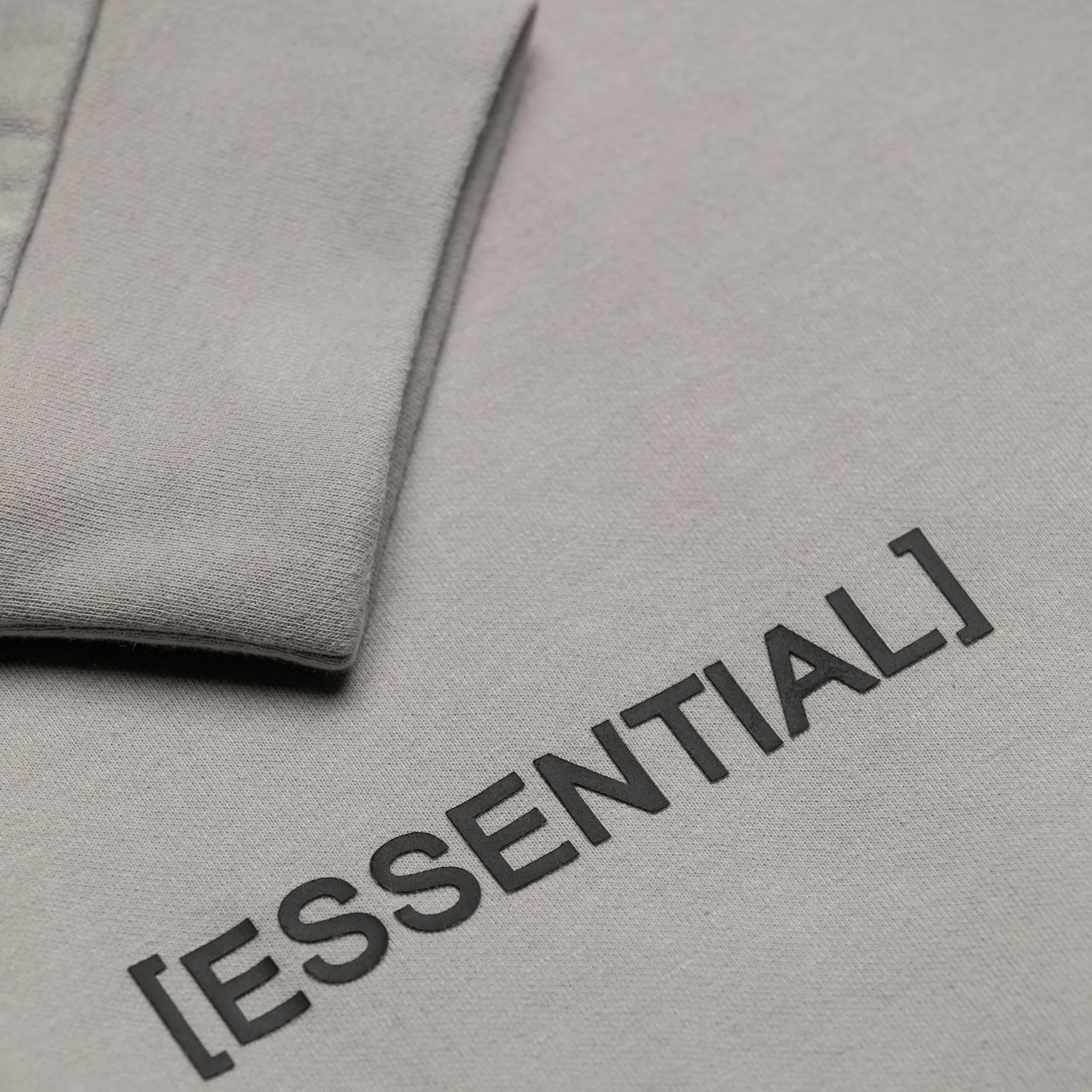 ESSENTIAL Lightweight Oversized Pocket Hoodie