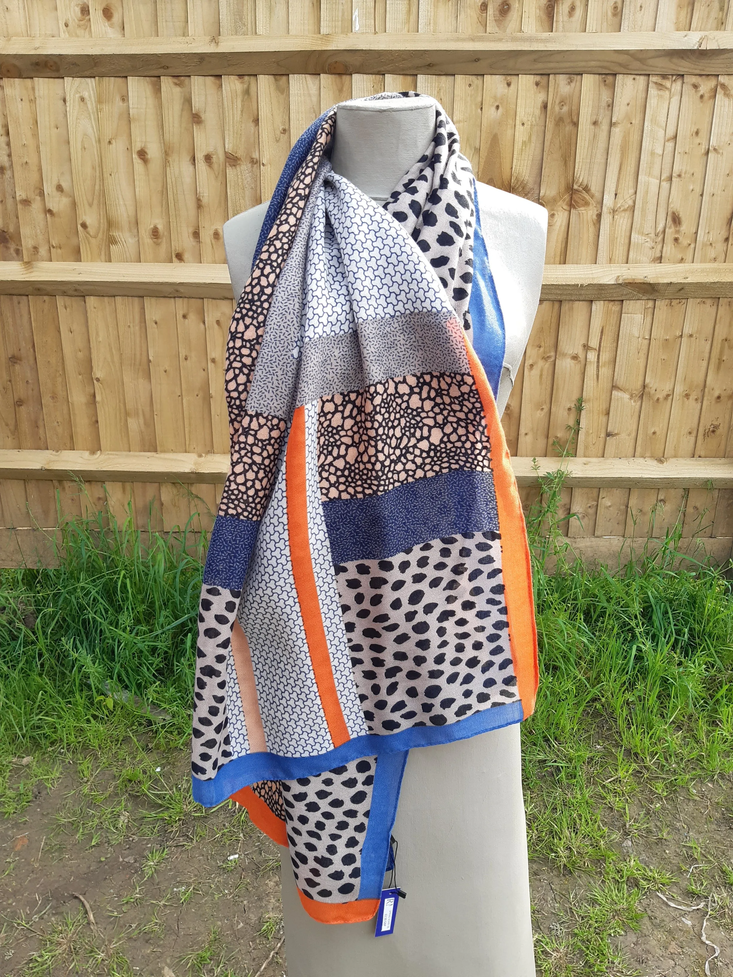 Lightweight Ladies Scarf  SS06