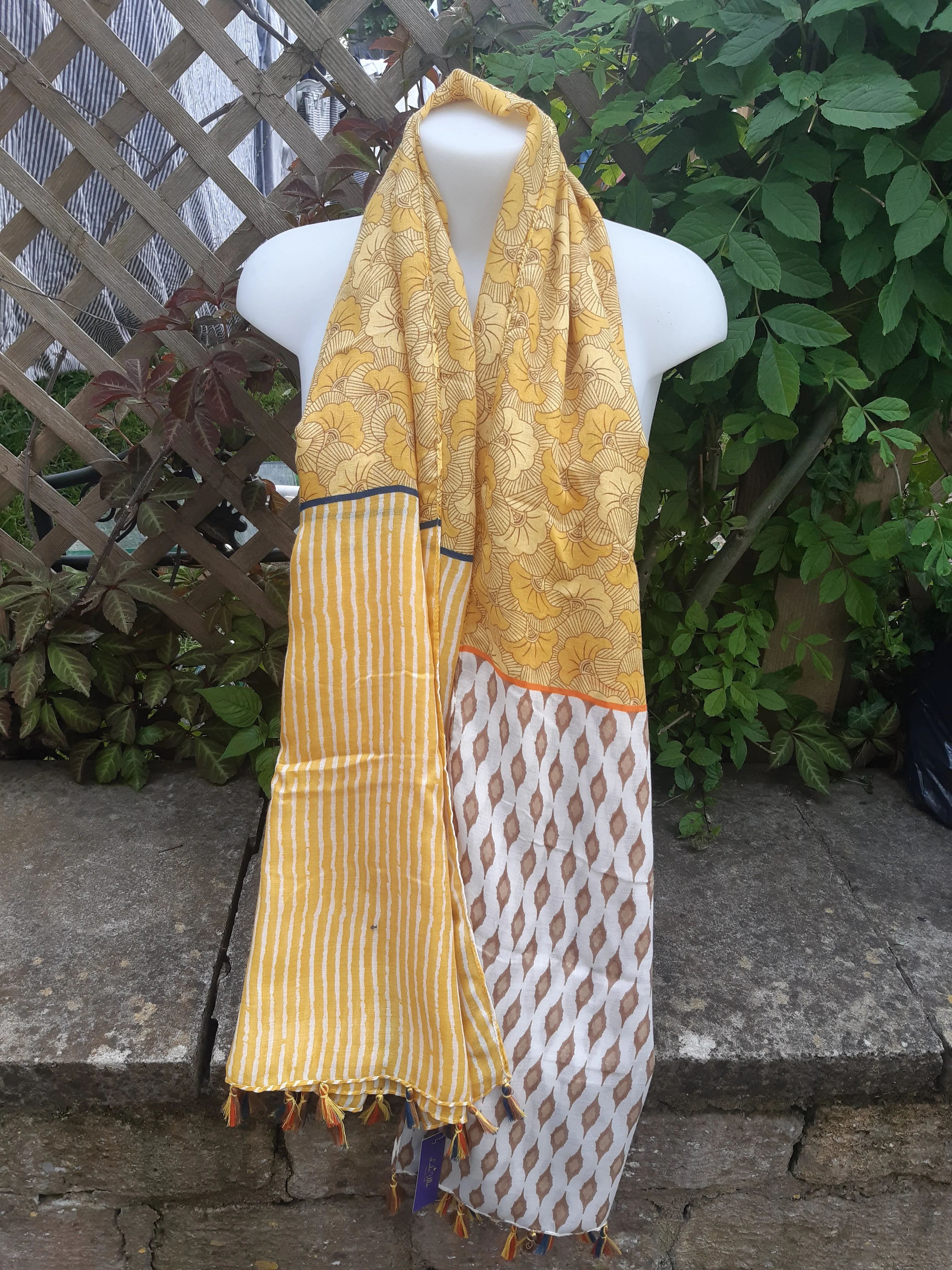 Lightweight Ladies Scarf  SS13