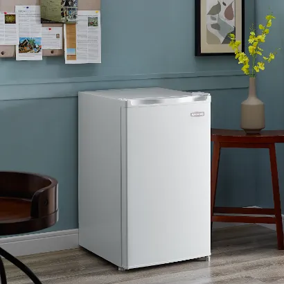 Marathon MAR46W 4.4 cu.ft. White Compact All-Fridge 