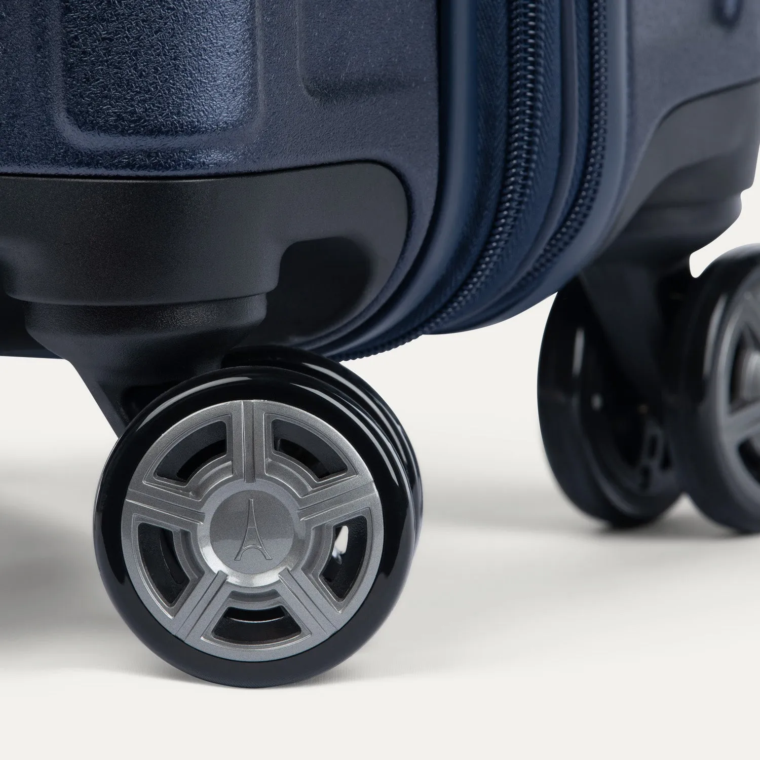 Platinum® Elite Carry-On Hardside Spinner