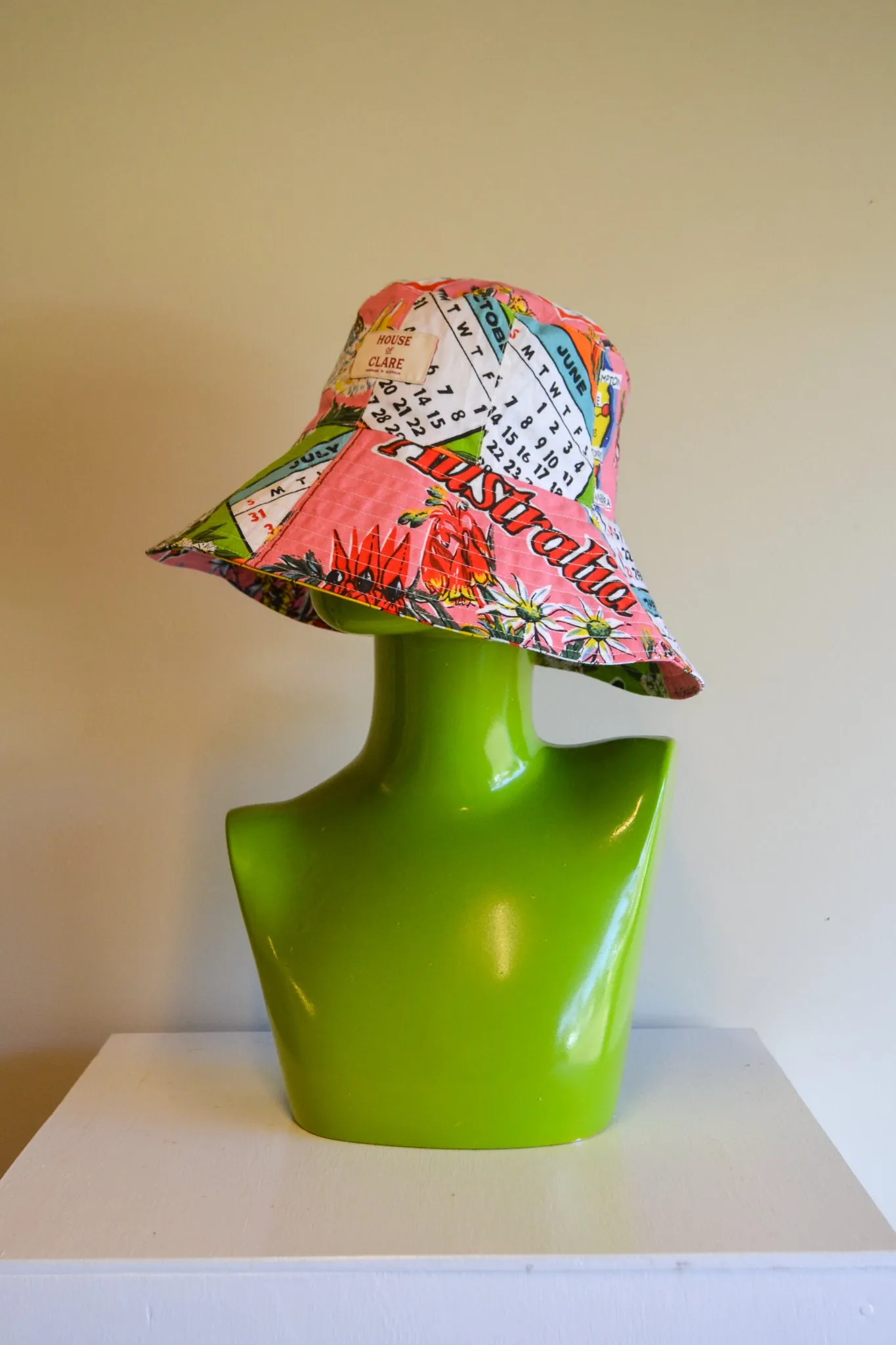 Wide Brim Hat | Calendar | Reversible | Medium