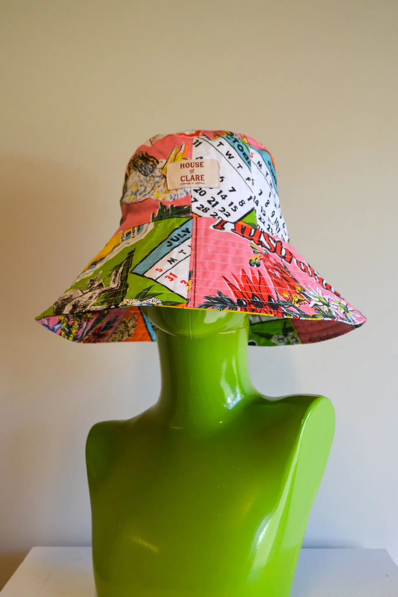 Wide Brim Hat | Calendar | Reversible | Medium